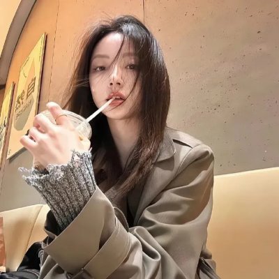 雾中的女孩